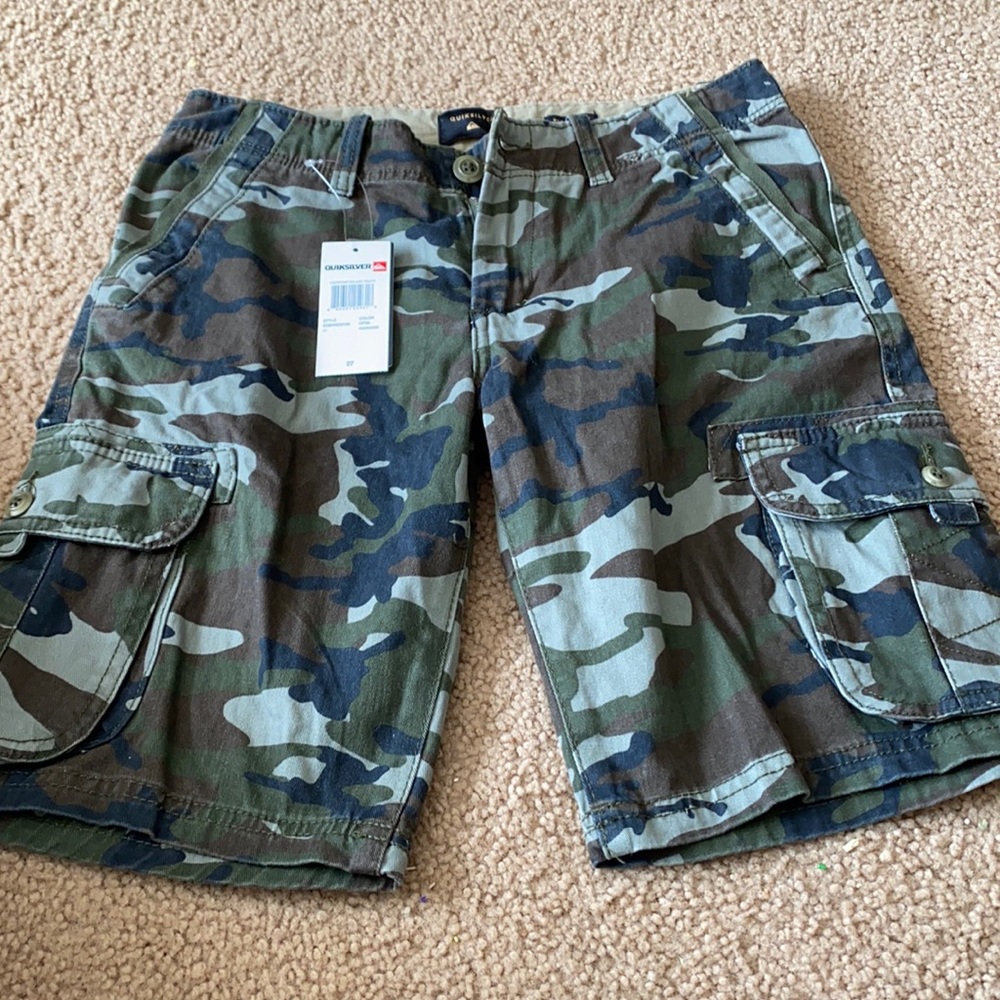NEW Quicksilver Jean Shorts camo size 27